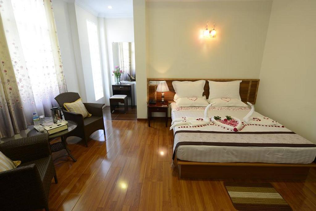 Win Star Hotel Mandalay Esterno foto