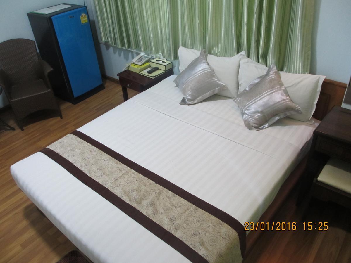 Win Star Hotel Mandalay Esterno foto