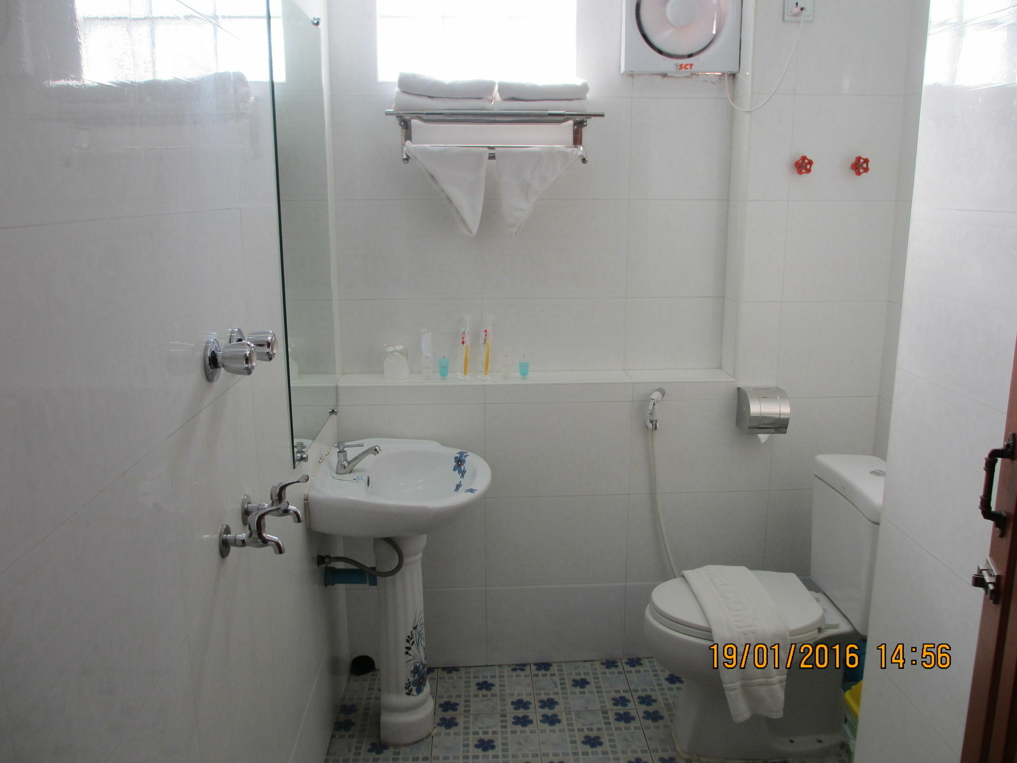 Win Star Hotel Mandalay Esterno foto